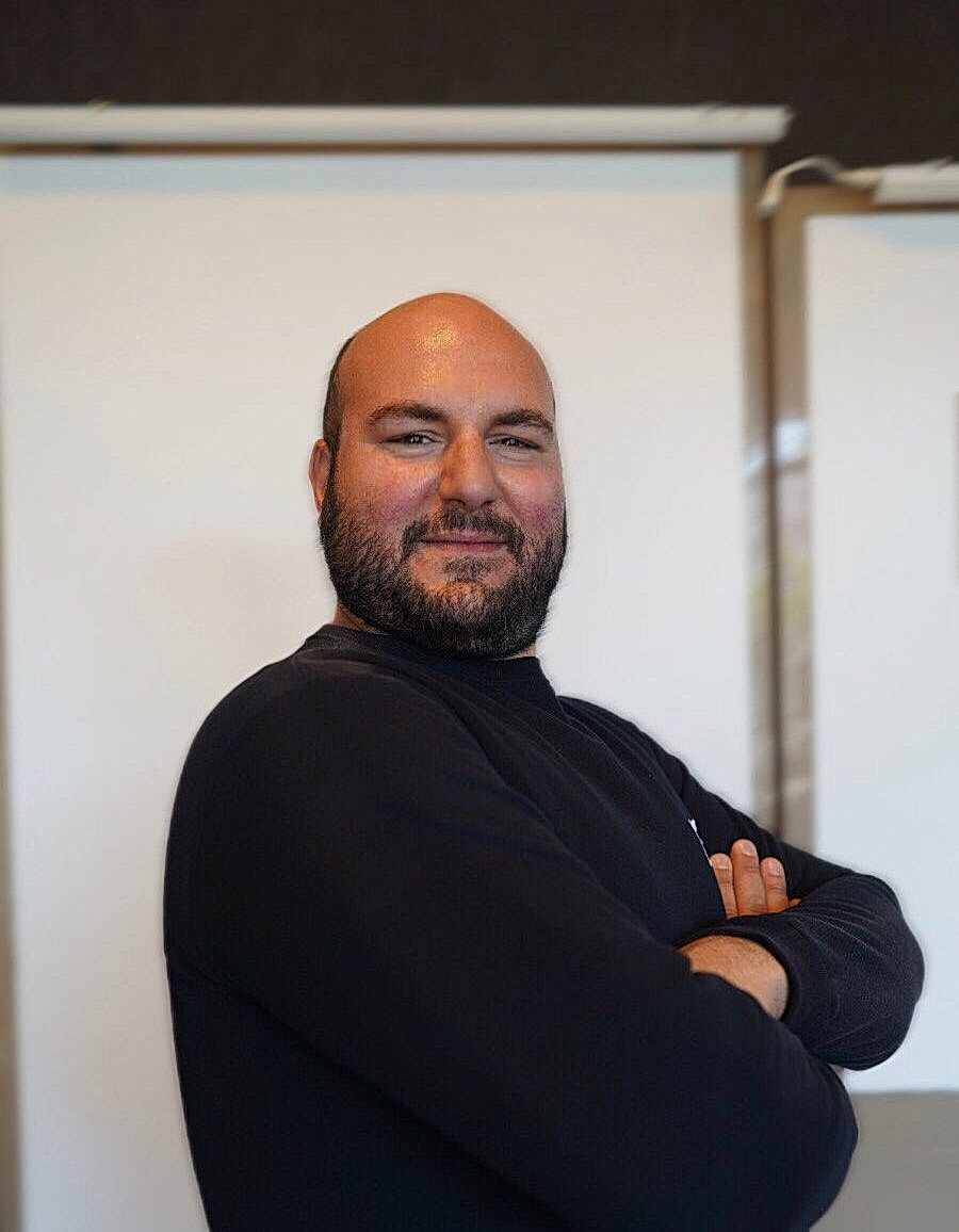 Burç Tansu / Sanat Yönetmeni